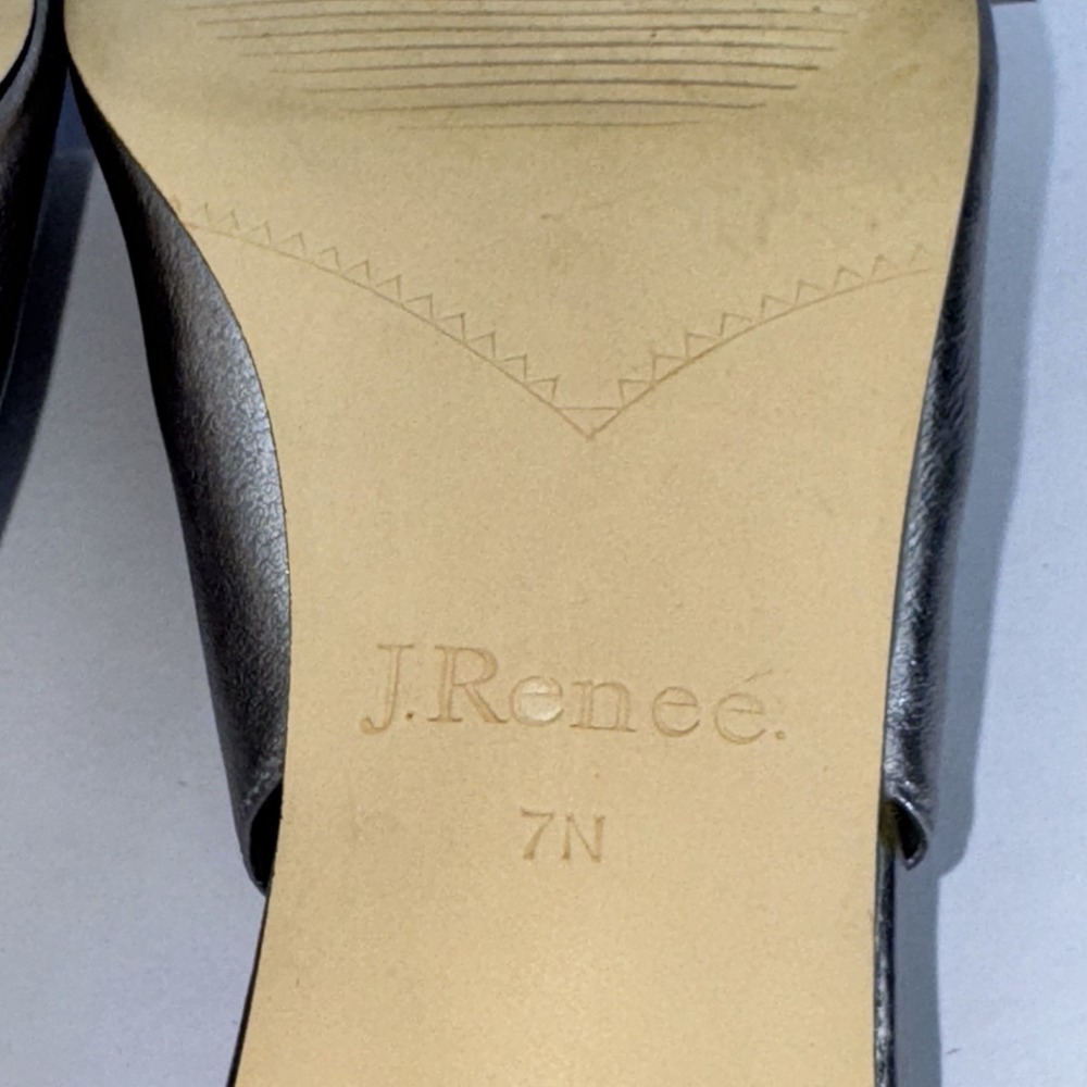 J. Renee Classic Silver Peep Toe Silver Metallic Slingback Kitten Heels Size 7 N - Picture 14 of 16